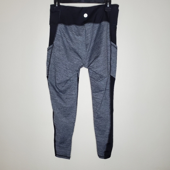 Torrid Active Black & Gray Color Block Space Dye High Rise Mesh Tight Leggings - Picture 8 of 12